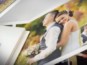 Чем отличается свадебный фотоальбом от свадебной фотокниги - фото